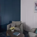 Pley Hotel Parijs