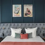 Pley Hotel