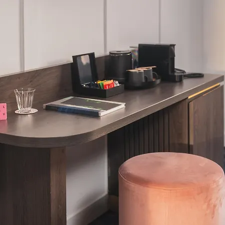 Pley 4* París