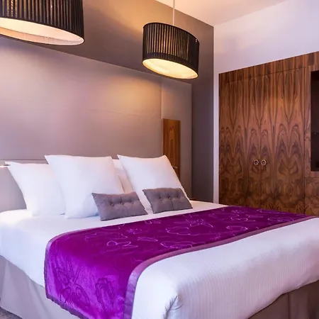 Pley Hotel Paris