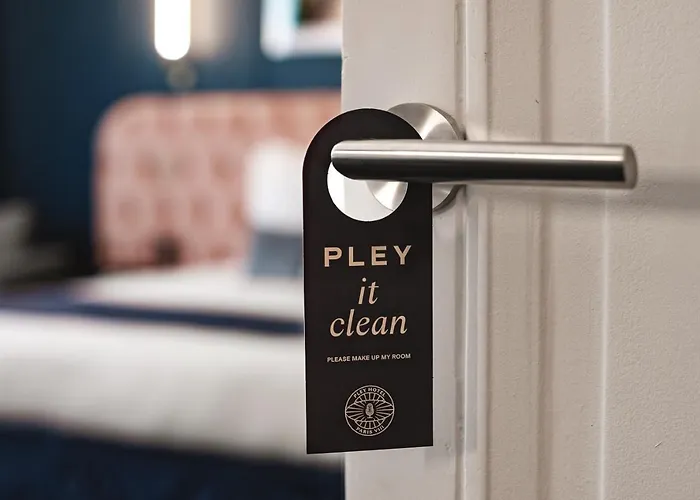 Pley Hotel Parijs